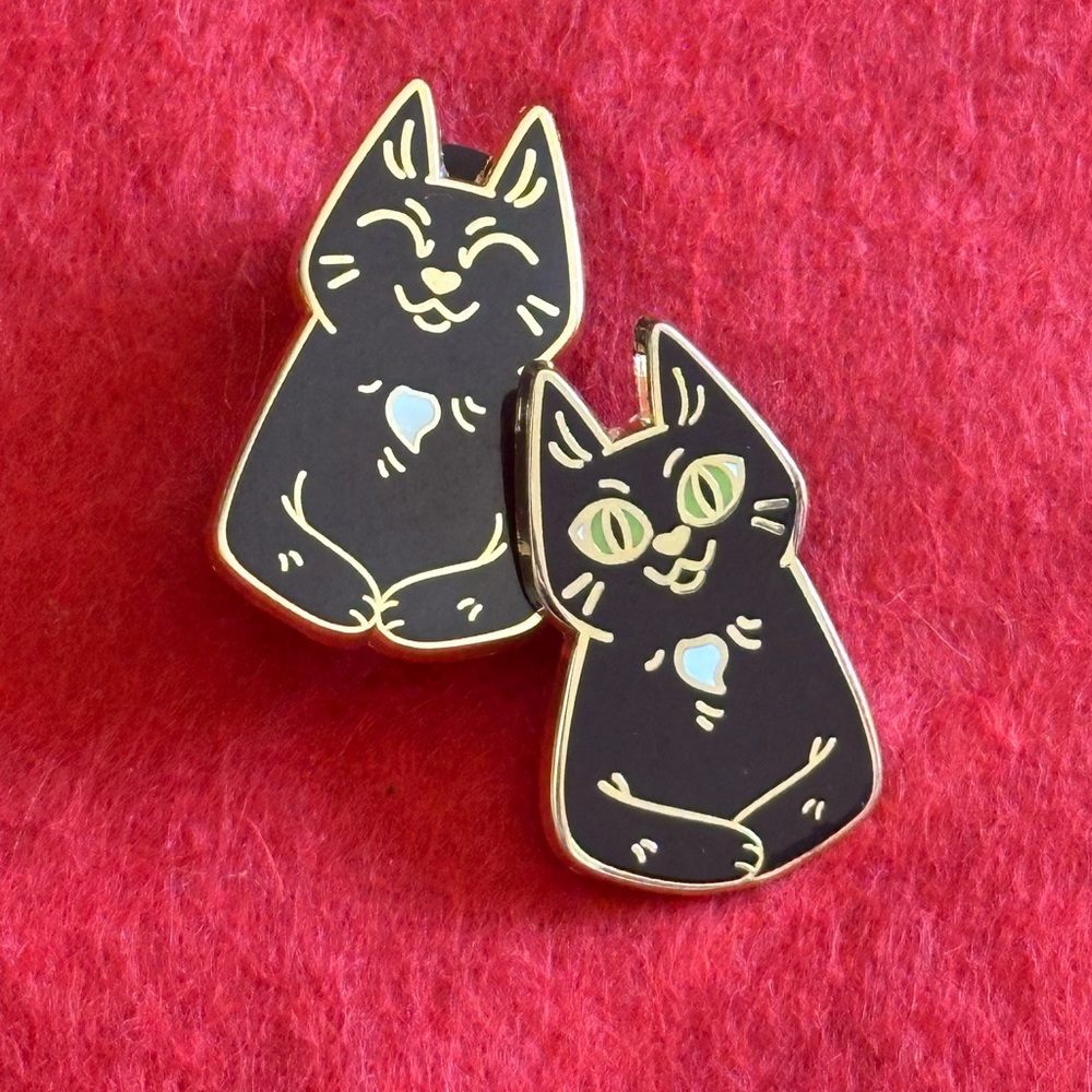 Black cat pin set